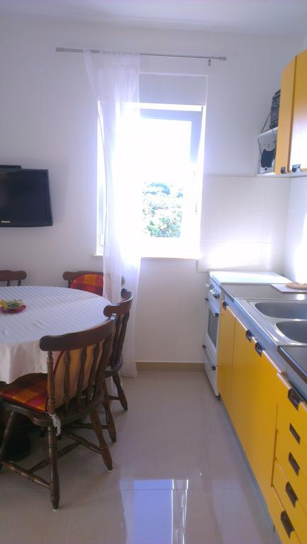 Apartment Feliks Mandre Exterior foto